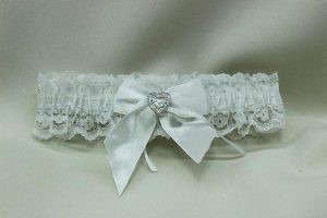 Подвязка невесты белая
