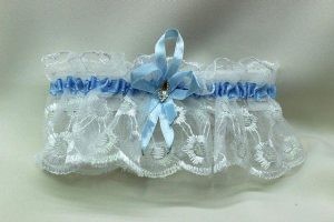Подвязка невесты белая с голубым