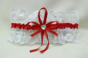 Подвязка невесты белая с красным