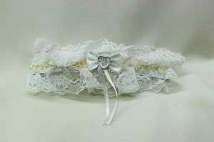 Подвязка невесты белая с золотом